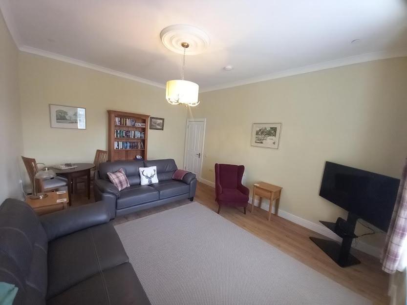 Stunning Village Centre Holiday Home Callander Esterno foto
